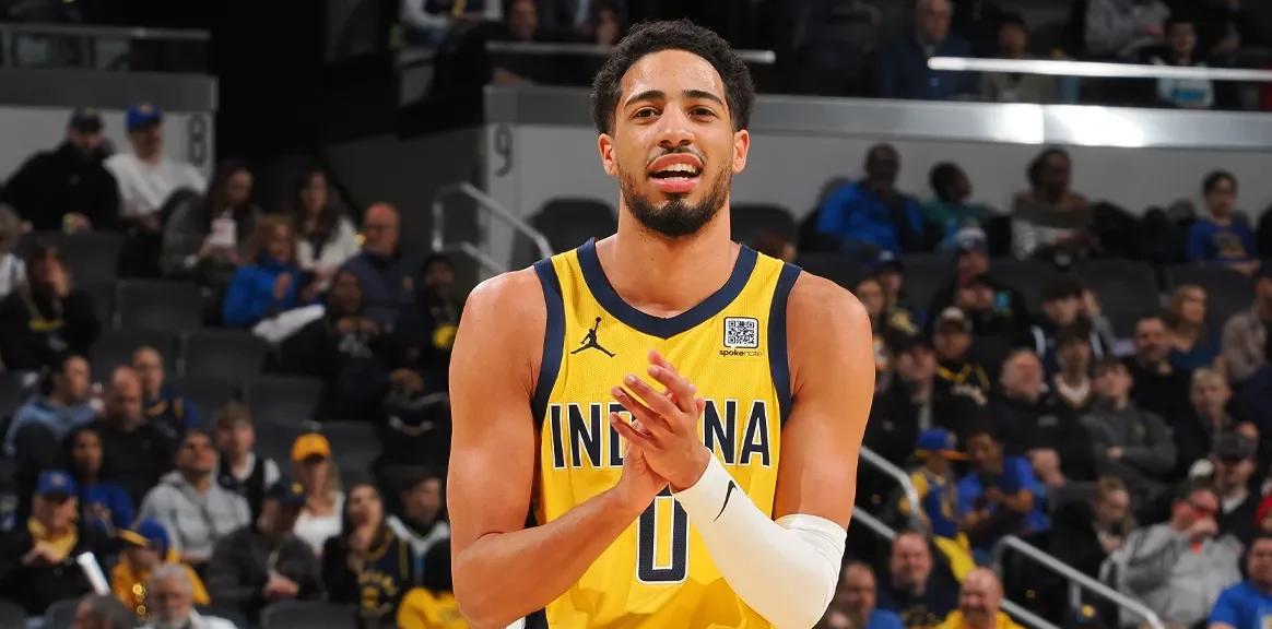 西亚卡姆回归赛场，逆转首场状态亮眼，切尔西观众沸腾！